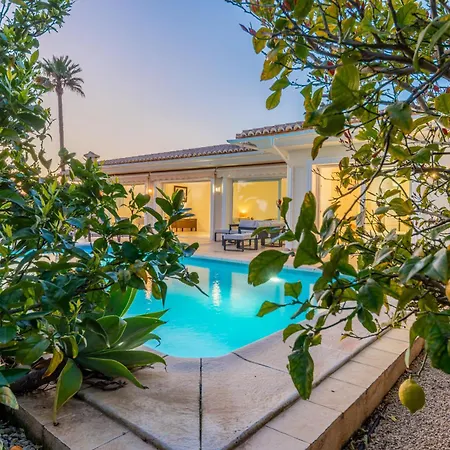 Villa La Corona By Abahana Villas Villa *